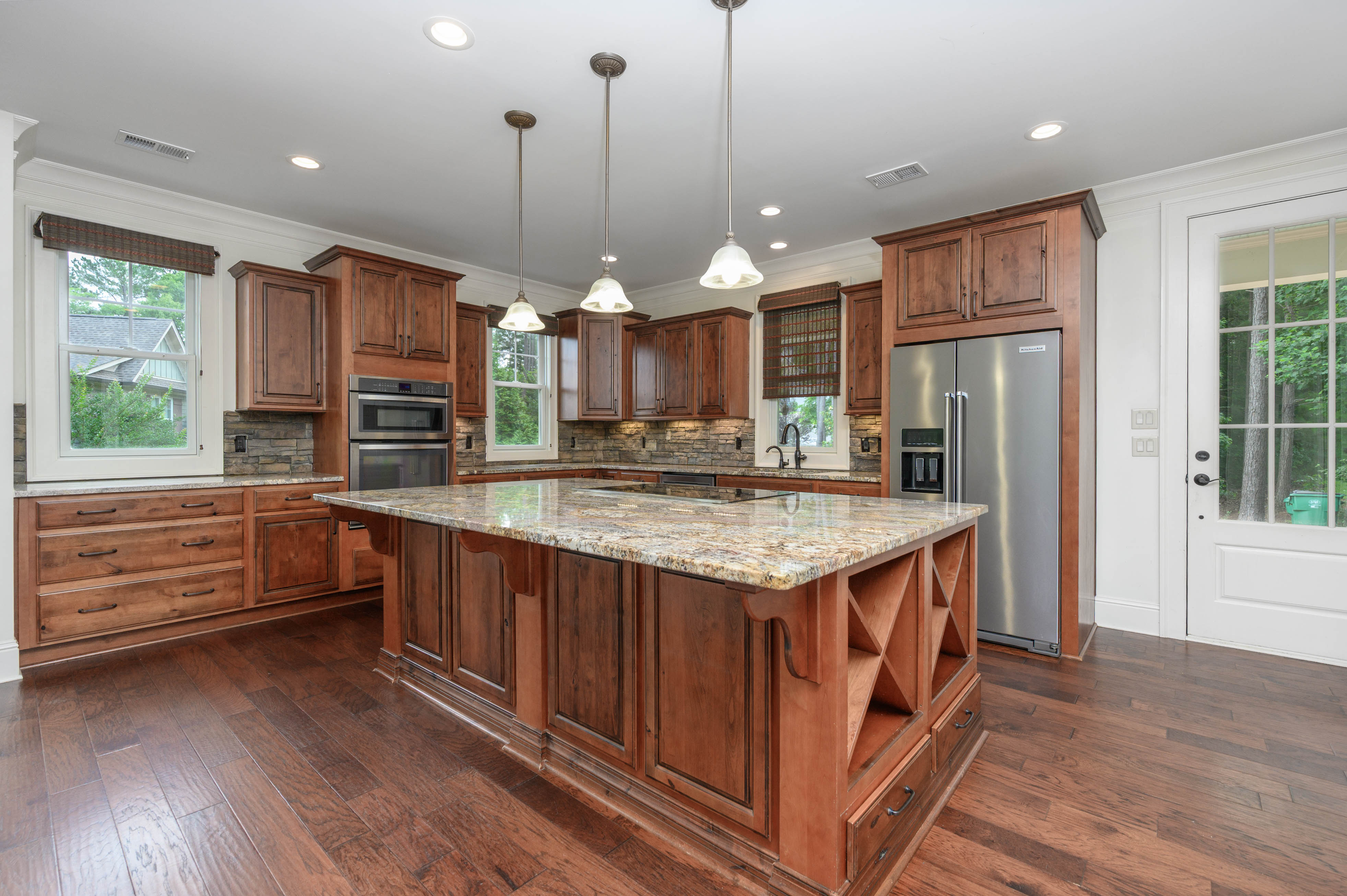 1080 Club Pointe Circle image 8